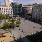 Cozy Studio Overlooking Pedro Zerolo Square