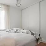 Bright And Cozy-2Bedrooms 1Bathroom-Chueca