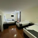 Chalet Pension Rooms Abril