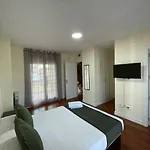 Chalet Pension Rooms Abril