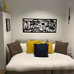 Luxury Flat City Center Full Equipe Non Touristic