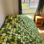Coliving, Habitacion Privada, Comoda Y Sencilla