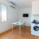 Homely 2 Bedroom Apartment In Barajas