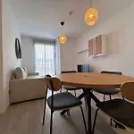 Beautiful Apartment With Pool And Padel - Belfast