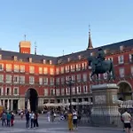 Alegria Urbana Cerca De Calle Alcala