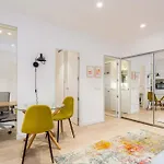 Delightful 2Br Flat In Chic Chueca