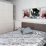 Luxury Two Bedrooms Madrid Downtown