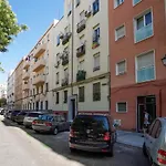 Modern And Cozy-3 Bedrooms 1 Bathroom-Delicias