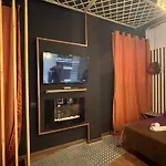 Chic12 Only For Millionaires Groups