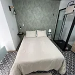 Apartamento Recien Reformado Con 5 Habitaciones Y 3 Banos