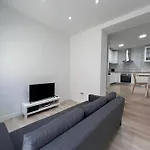 Large Apartment In Madrid - Boto
