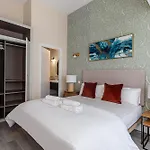 Waou Glam Plaza Espana