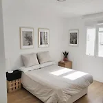 Apartamento Moderno Con Oficina Y Balcon