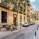 Homeclub Modern Luxurious Don Felipe II