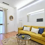 Beautiful Apartment In Madrid Rio