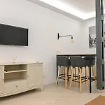For You Rentals Encantador Apartamento Temporal De Un Dormitorio Con Patio En Vallecas Fig57B