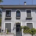 Encanto Y Comfort En Habitaciones De Pilar De Zaragoza