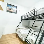 New Flat , Modern , Wifi, 10Min Sol, 5 Reina Sofia