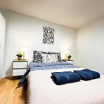 Madrid Rooms - Callao Ch