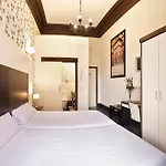Alhambra Suites