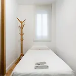 3 Bedrooms 2 Bathrooms Furnished - Salamanca - Stylish - Mintystay