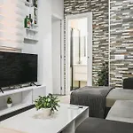 For You Rentals Moderno Y Comodo Apartamento En El Centro Temporal Emb50