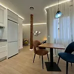Plaza Mayor Cozy Private Apartment With Ac