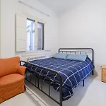 Modern Condo In Goya With Balcony - Retiro Park