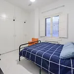 Modern Condo In Goya With Balcony - Retiro Park