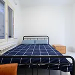Modern Condo In Goya With Balcony - Retiro Park