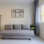 Guestready - Embajadores Apartments