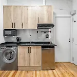Charming Sol Apartments