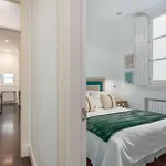 Charming And Spacious Apartment Steps From Gran Via