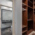 Charming And Spacious Apartment Steps From Gran Via