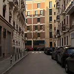 Urban Apartment In Chamberi