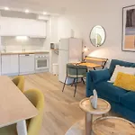 Elegant Temporary Apartment On Street Hiruela Temporal Hrl1710