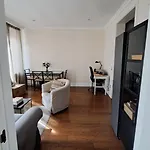 Luminoso Apartamento Centro De Madrid