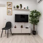 Encantador Apartamento En Barajas By Bebalmy
