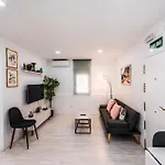 Encantador Apartamento En Barajas By Bebalmy