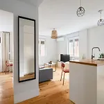 Nice And Bright Apartment In Puerta Del Angel - Cabello