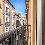 Apartamentos Reformados Para 6 Personas En Lavapies Alquiler Temporal