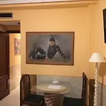 Estudios Torr cerca Metro Av América