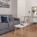 Diseno, Comodidad Y Ubicacion Ideal A Pocos Pasos De Madrid Rio