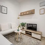 Cozy Apartment In Lavapies
