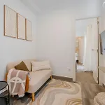 Cute & Cozy Apartment In Retiro