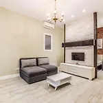 Apartamento Reformado En Lavapies Tipo Loft Alquiler Temporal