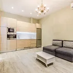 Apartamento Reformado En Lavapies Tipo Loft Alquiler Temporal