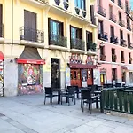 Petit Estudio En Madrid , Centro, 2 Pax, Wi-Fi & Tv