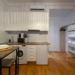 Victoria Studio I