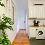 Victoria Studio III